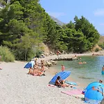 And By The Sea - Omis - 2973 لوكفا روجوزنيكا